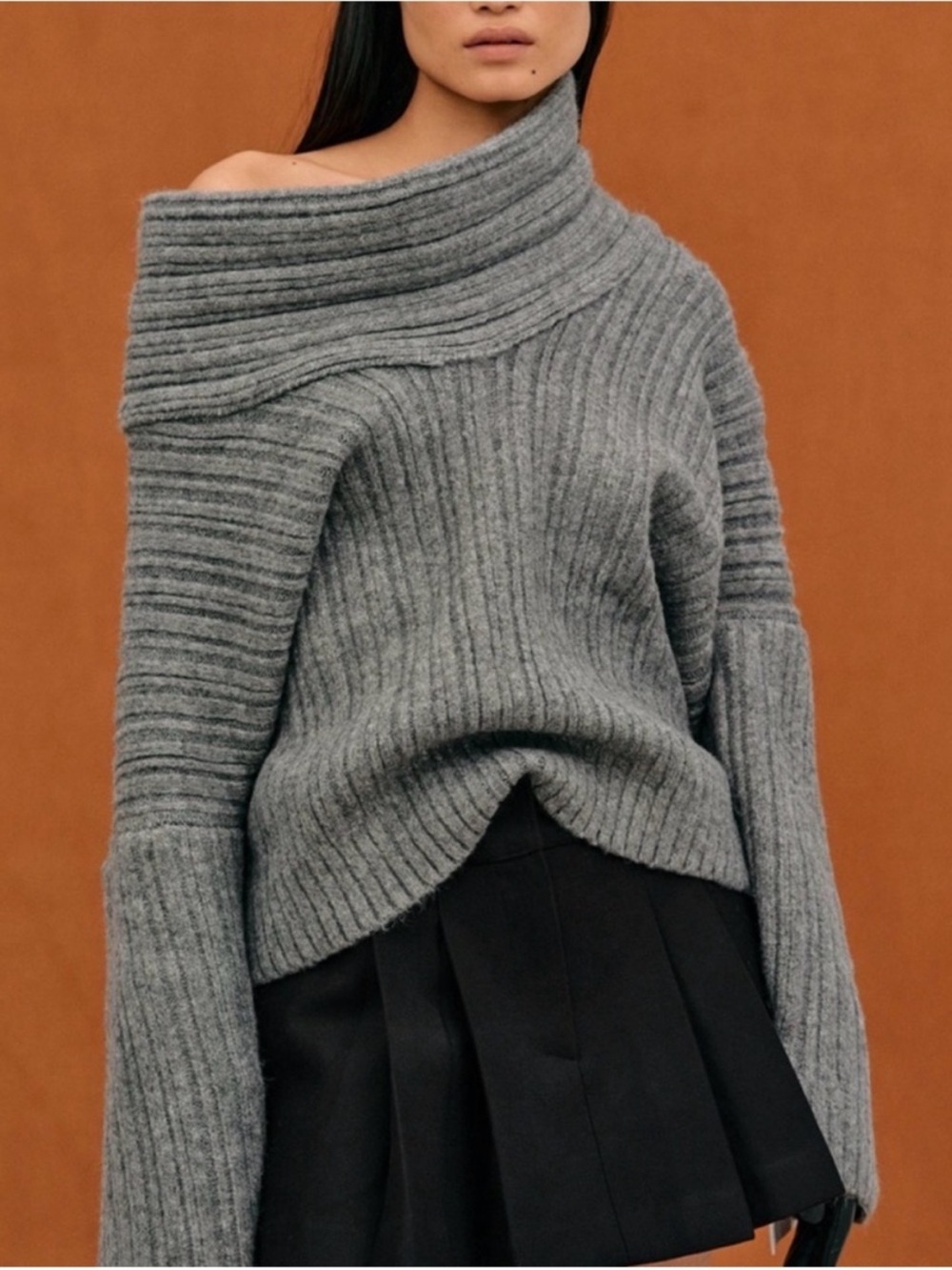 Source Unknown Gray Off-the-Shoulder Ribbed Sweater